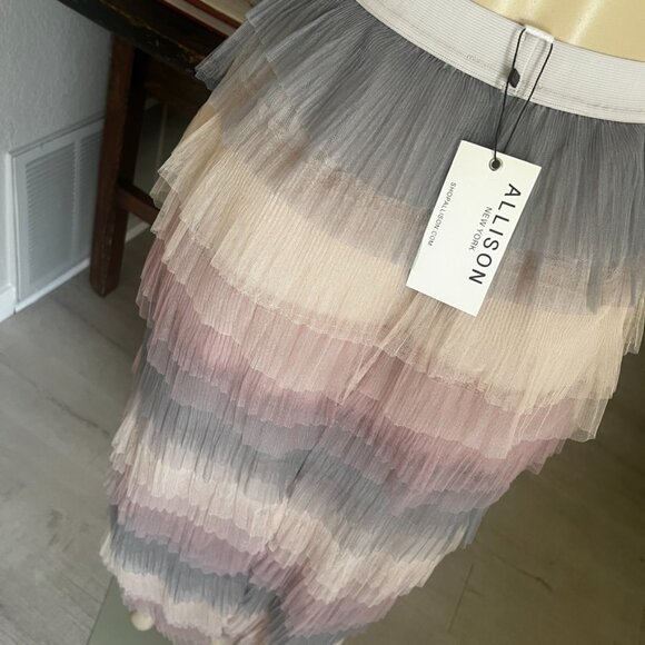 ALLISON New York: Multi Color / Multi Layer / Lined / midi length TULLE SKIRT - Picture 4 of 10